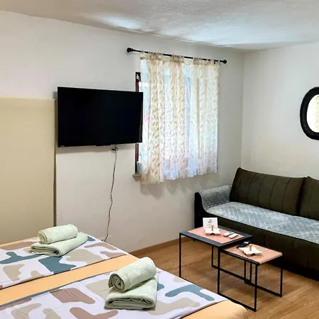 Apartment Old Town Malac